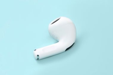 Tai nghe Bluetooth AirPods 3 Wireless Charge Apple MME73 Trắng