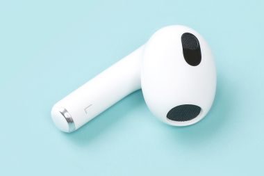 Tai nghe Bluetooth AirPods 3 Wireless Charge Apple MME73 Trắng