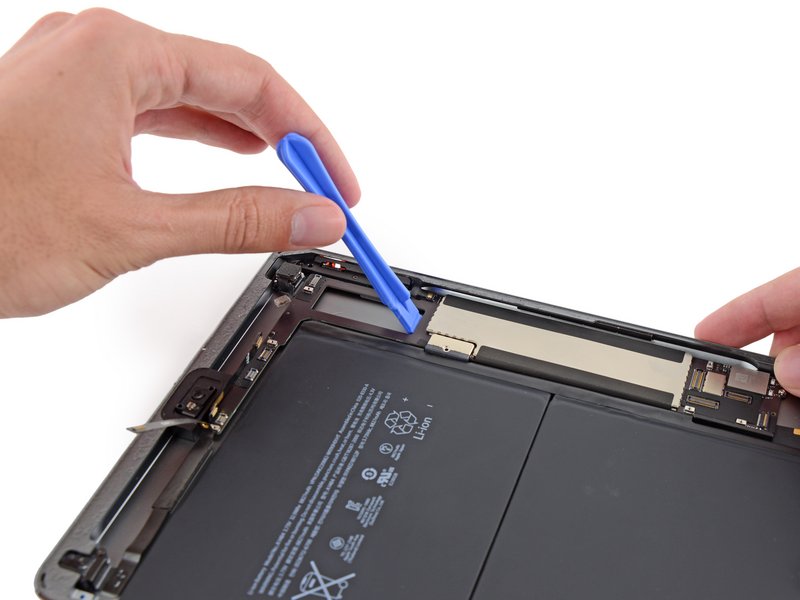 Thay IC nguồn iPad Gen 5 2017