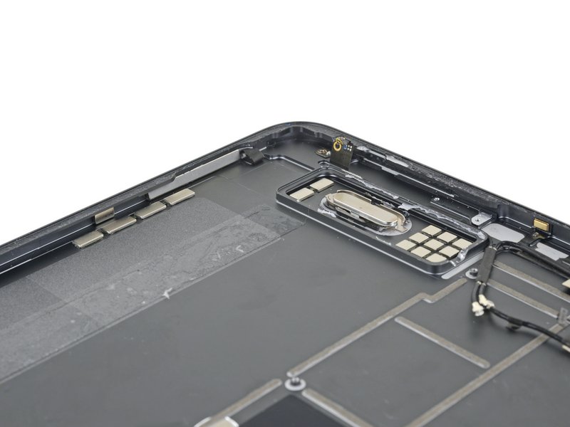 Thay loa ngoài iPad Pro 11 inch 2018