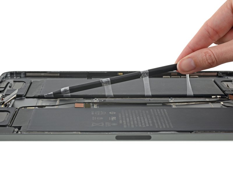 Thay pin iPad Pro 11 inch 2018