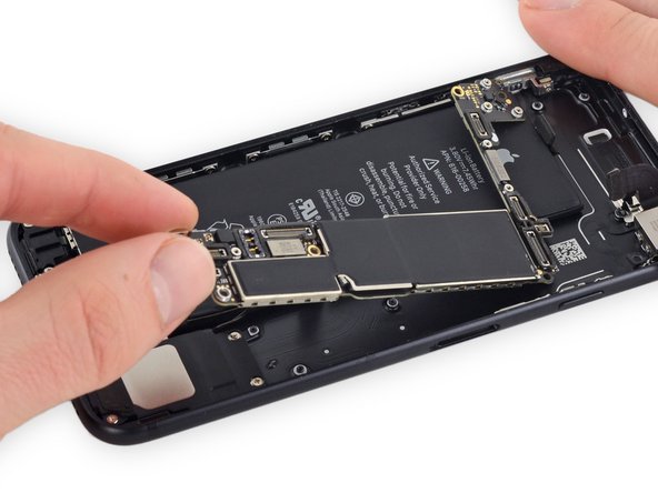 Thay IC nguồn iPhone 7