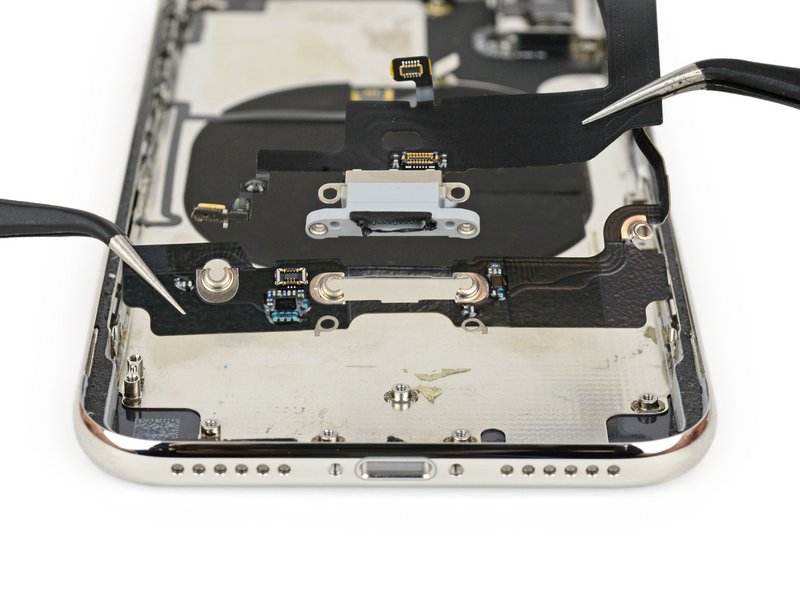 Thay IC nguồn iPhone X
