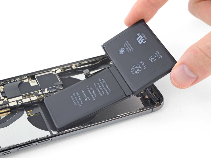 Thay pin iPhone X