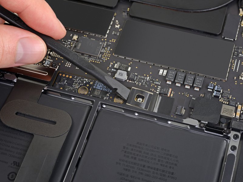 Sửa lỗi MacBook Pro 15 inch không nhận sạc