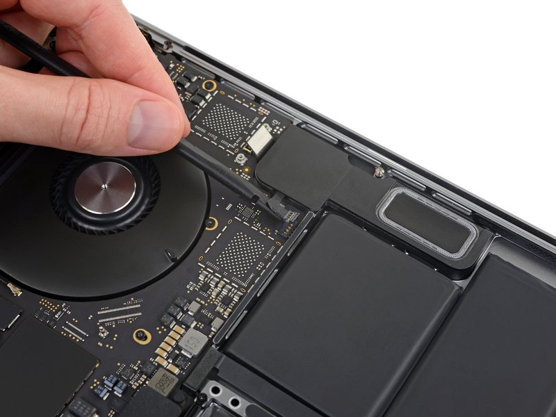 Thay loa MacBook Pro 15 inch