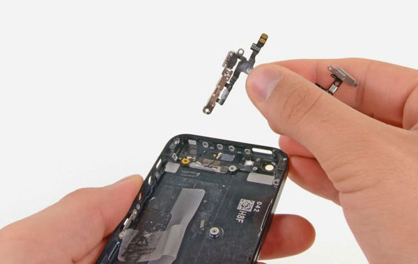Thay IC nguồn iPhone 6