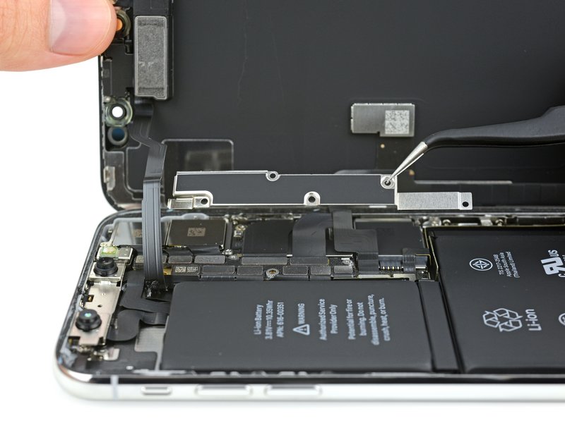 Thay IC WiFi iPhone Xs Max